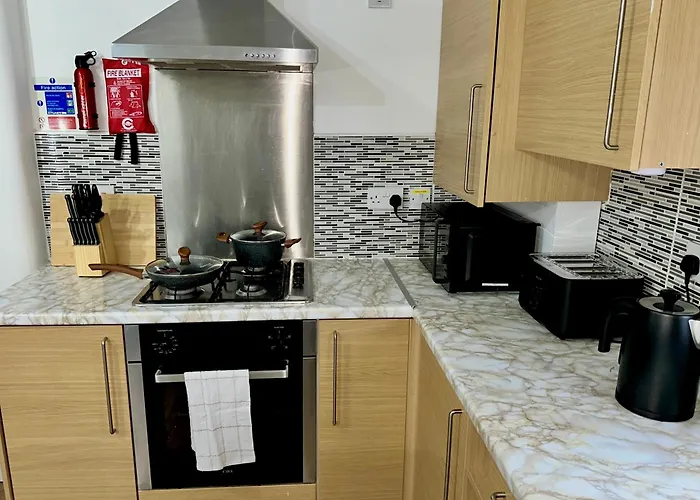 Stylish Old Trafford 2Br , Free Parking, Near Stadium & City Centre